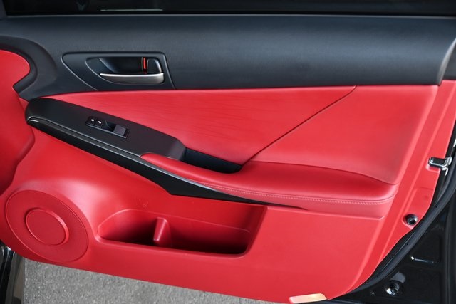 2022 Lexus IS 350 F SPORT photo 19