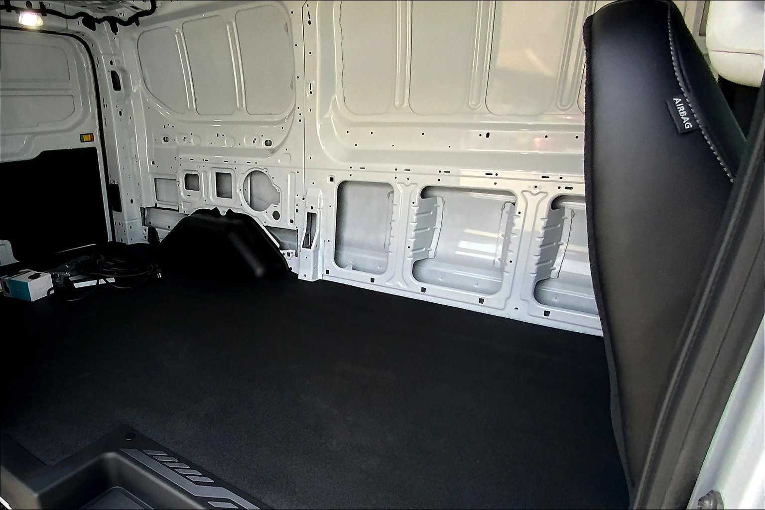 2023 Ford Transit photo 18