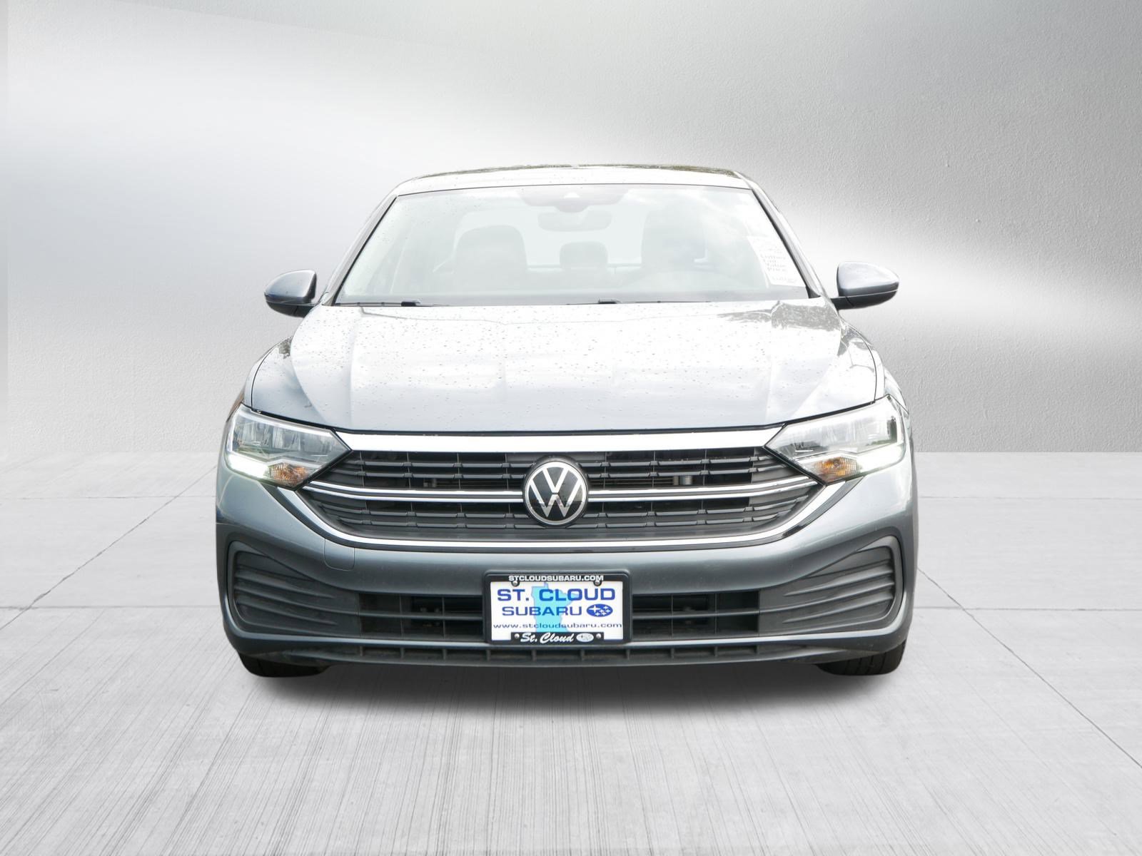 Used 2023 Volkswagen Jetta SE with VIN 3VW7M7BUXPM025441 for sale in Saint Cloud, Minnesota