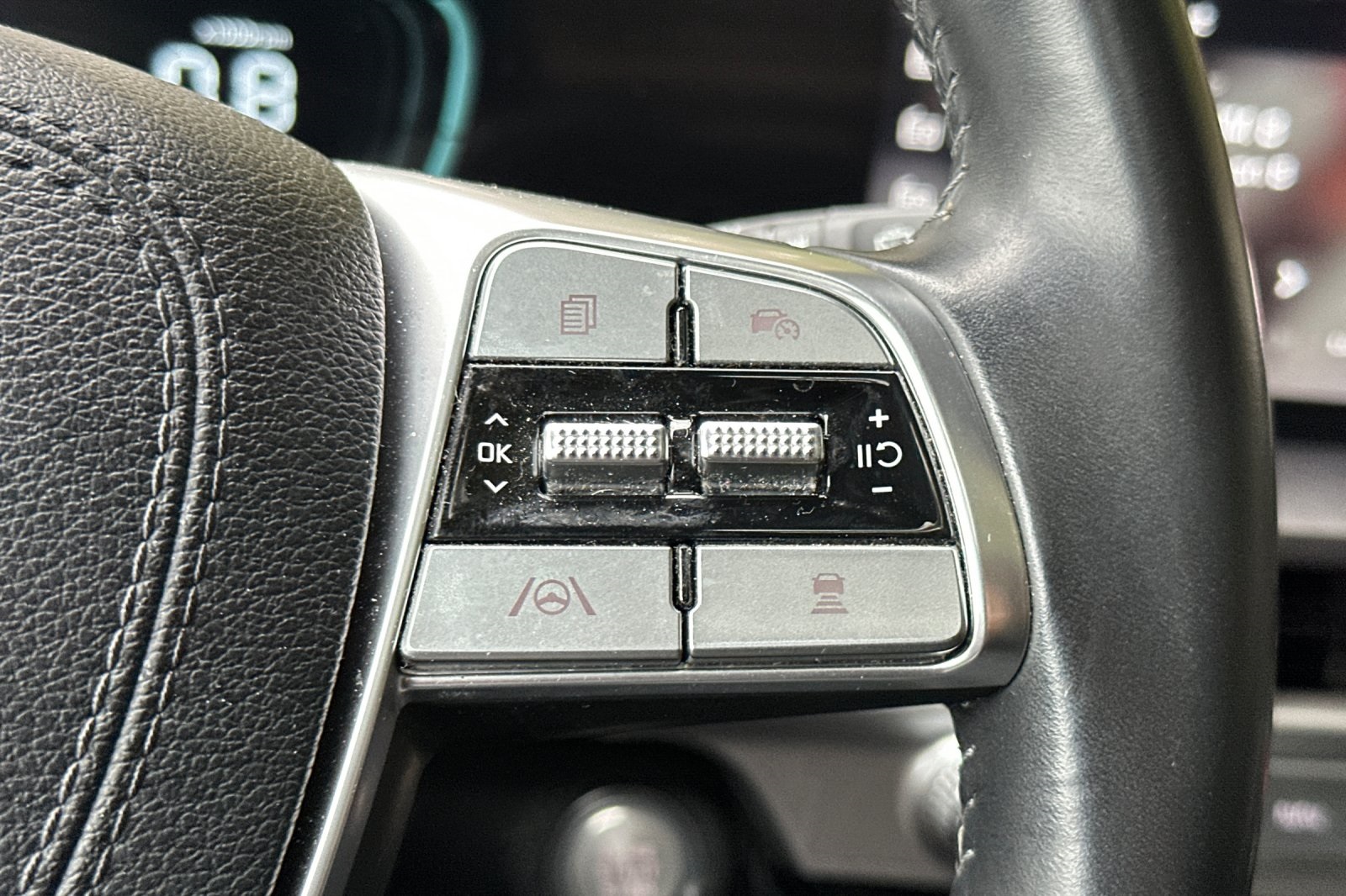 2023 Kia Telluride S photo 29