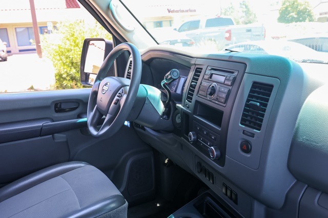 2016 Nissan NV3500 photo 16