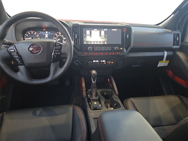 2025 Nissan Frontier Crew Cab PRO-4X photo 9