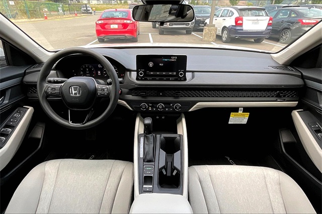 2025 Honda Accord LX photo 6