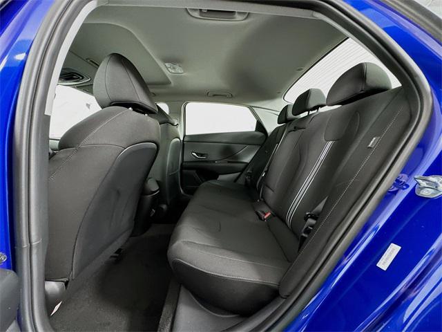 2025 Hyundai Elantra SEL Convenience photo 31
