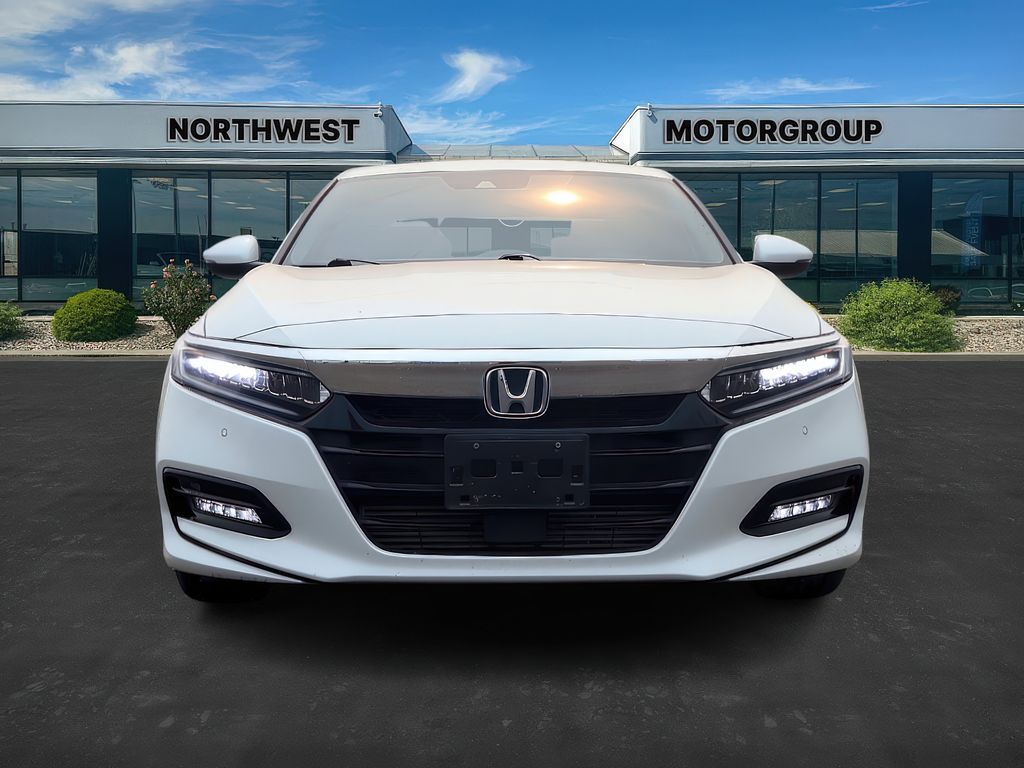 2020 Honda Accord Touring photo 2