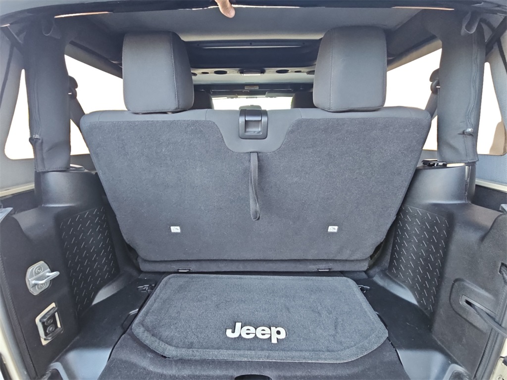 2011 Jeep Wrangler Sport photo 11