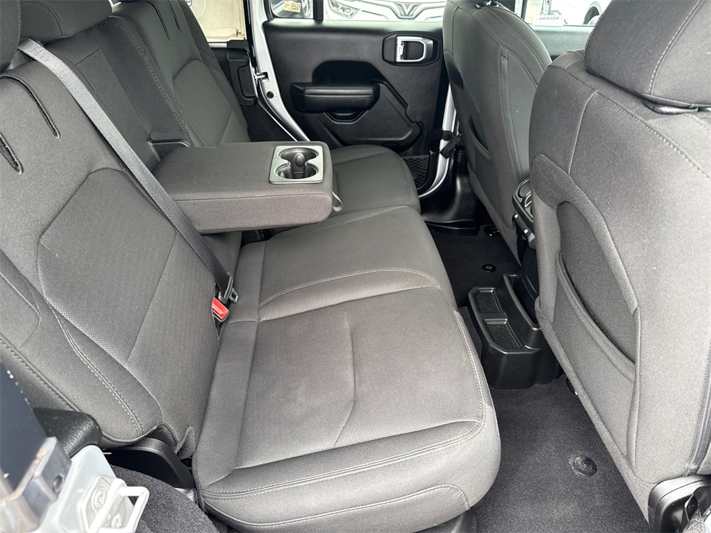 2023 Jeep Wrangler Base 4xe photo 17