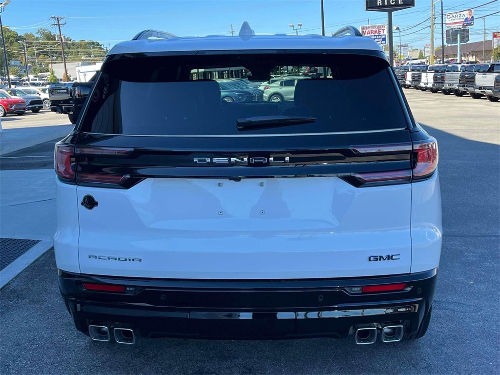 2026 Gmc Acadia Denali photo 4