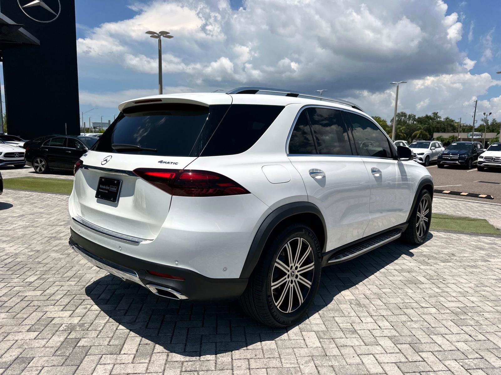 2024 Mercedes Benz GLE 350 photo 3