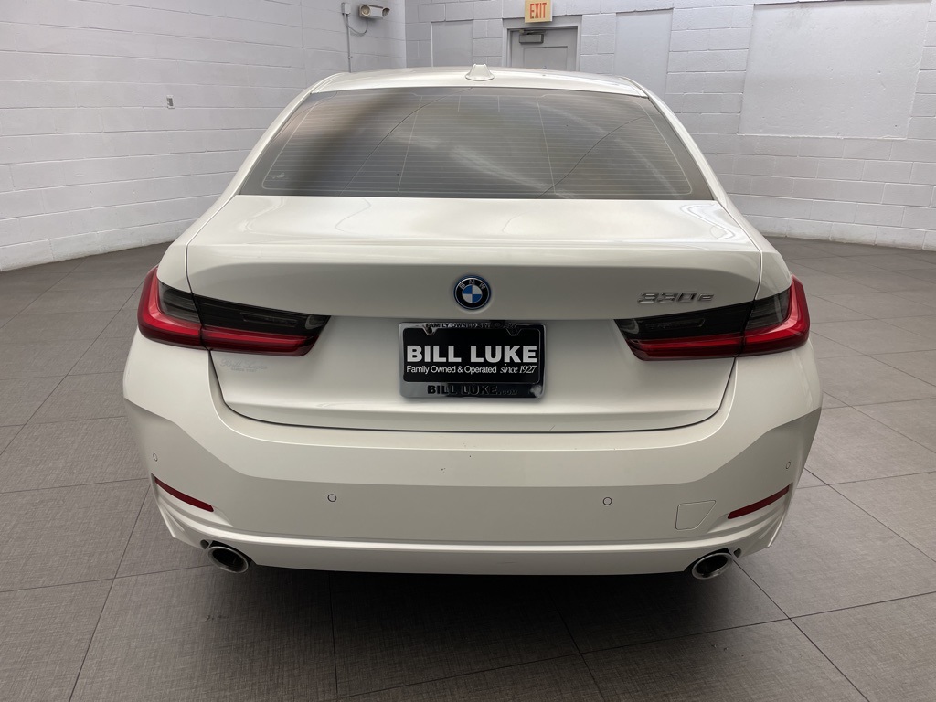 2024 Bmw 330e photo 5