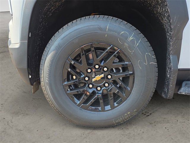 2026 Chevrolet Silverado EV LT photo 13
