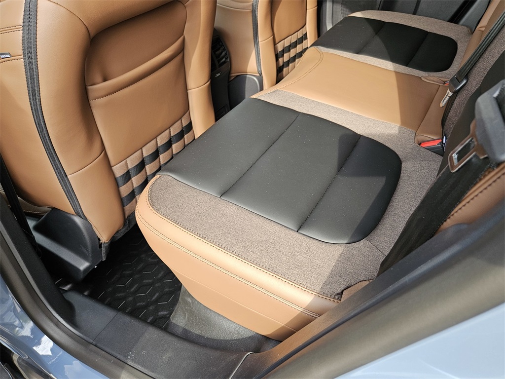 2025 Ford Bronco Sport Outer Banks photo 3