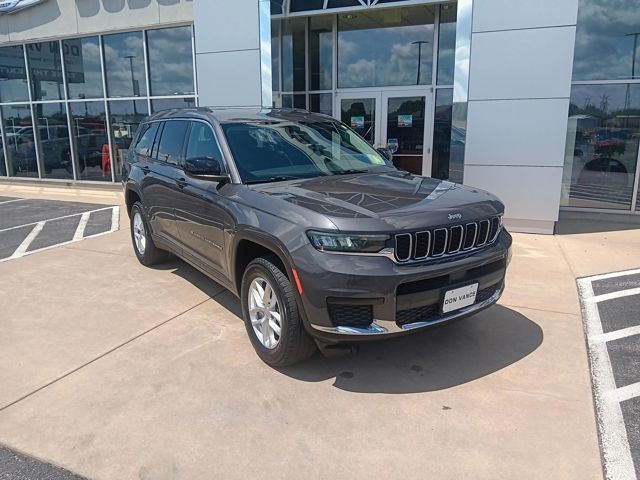 2023 Jeep Grand Cherokee Laredo photo 7