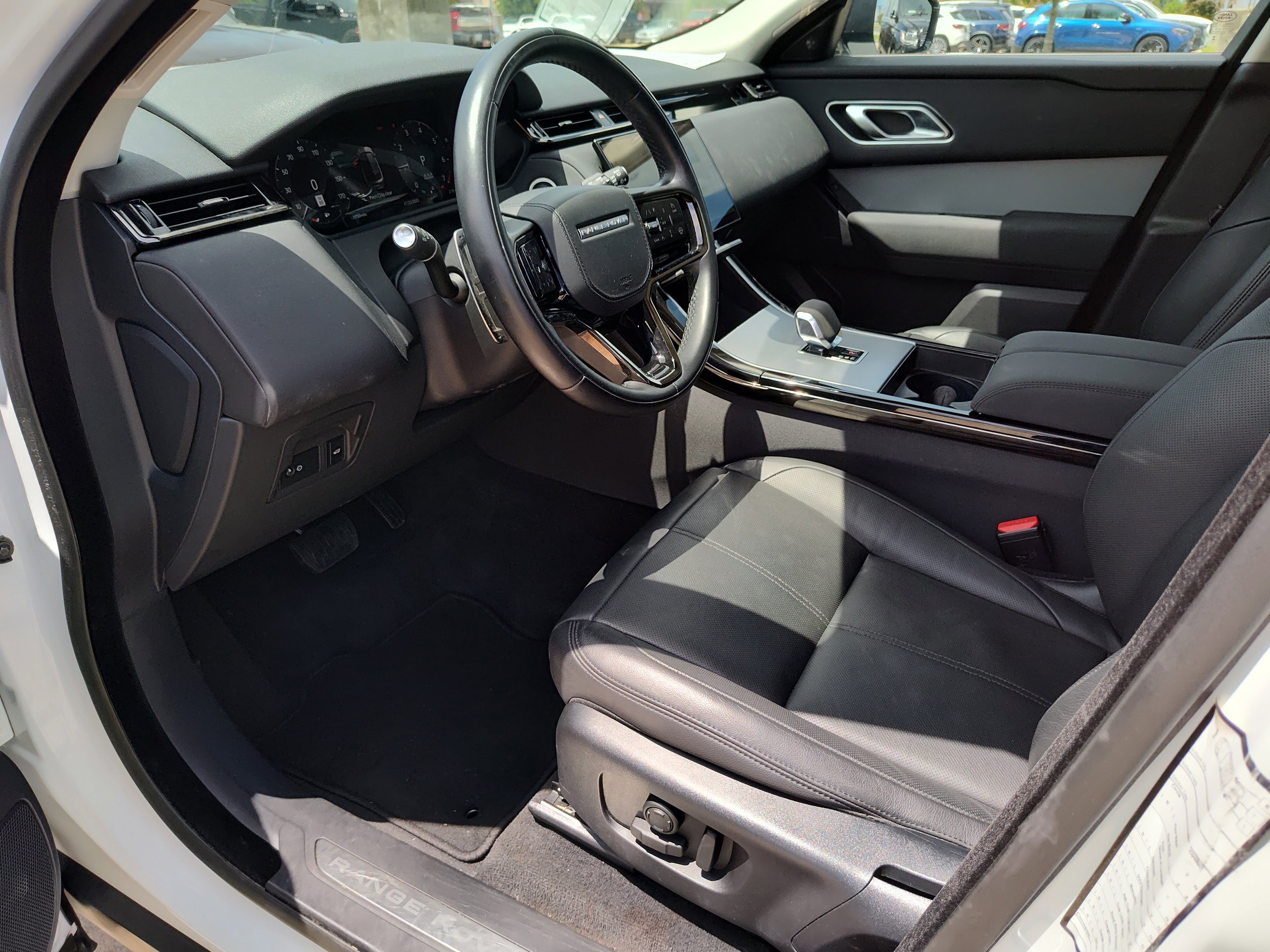 SALYJ2EXXRA387528
