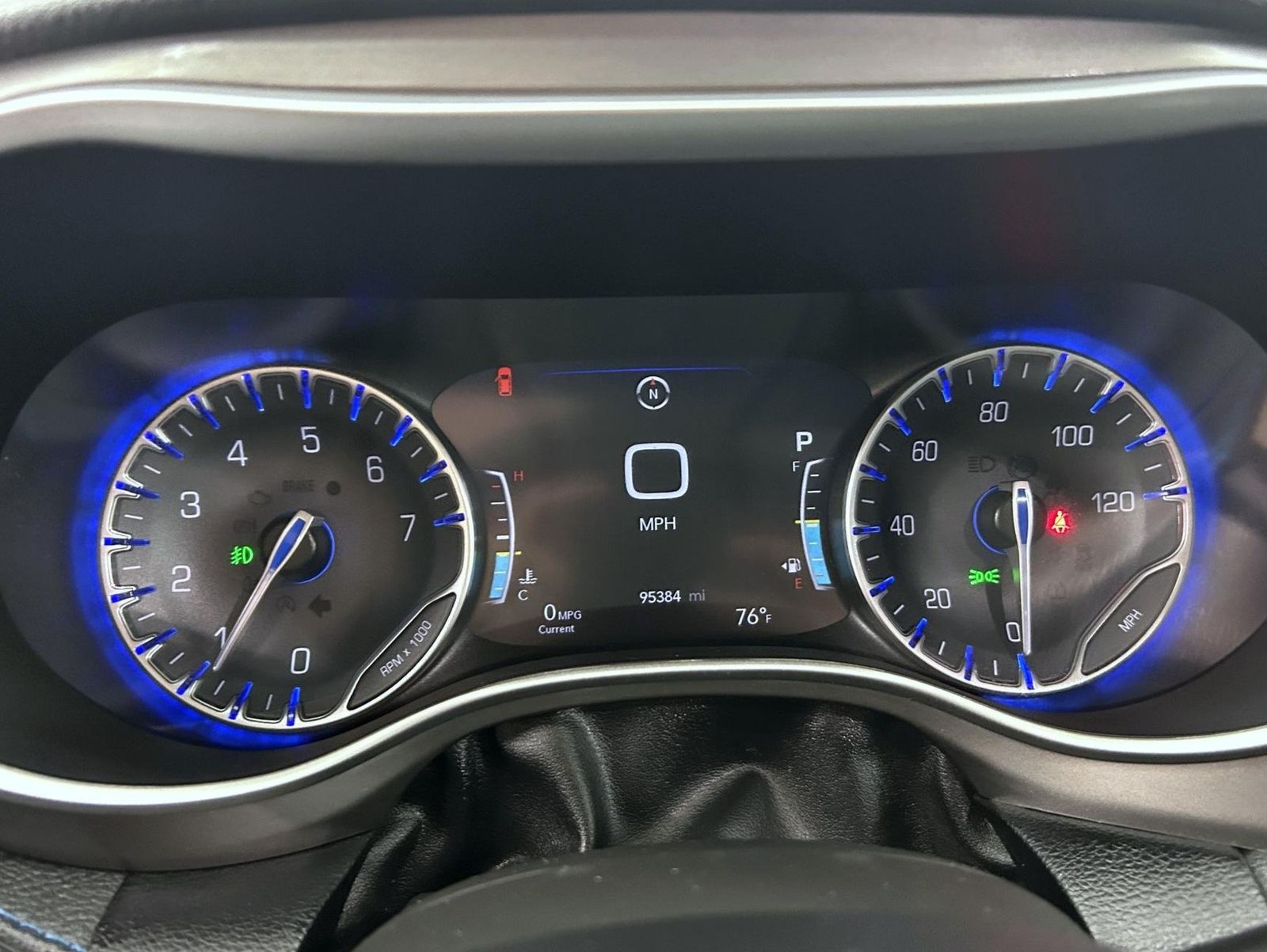 2021 Chrysler Pacifica Touring L photo 14