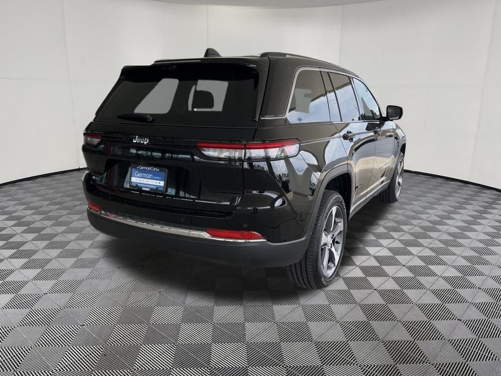 2023 Jeep Cherokee Base photo 6