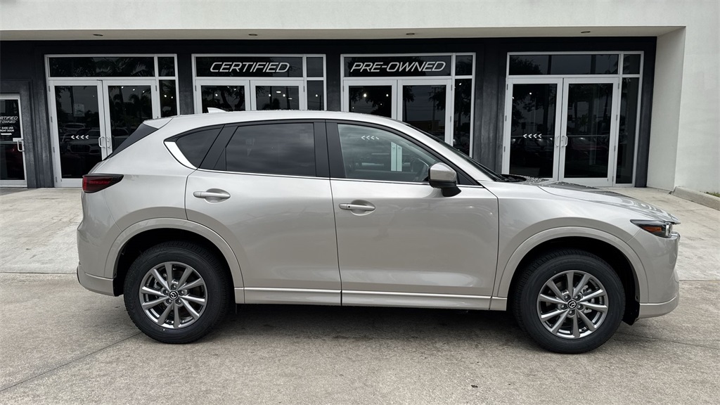 2025 Mazda CX-5 2.5 S Preferred photo 4