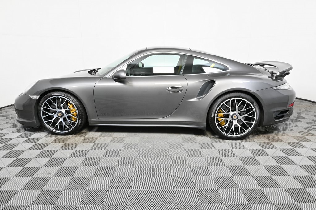 2014 Porsche 911 Turbo photo 2