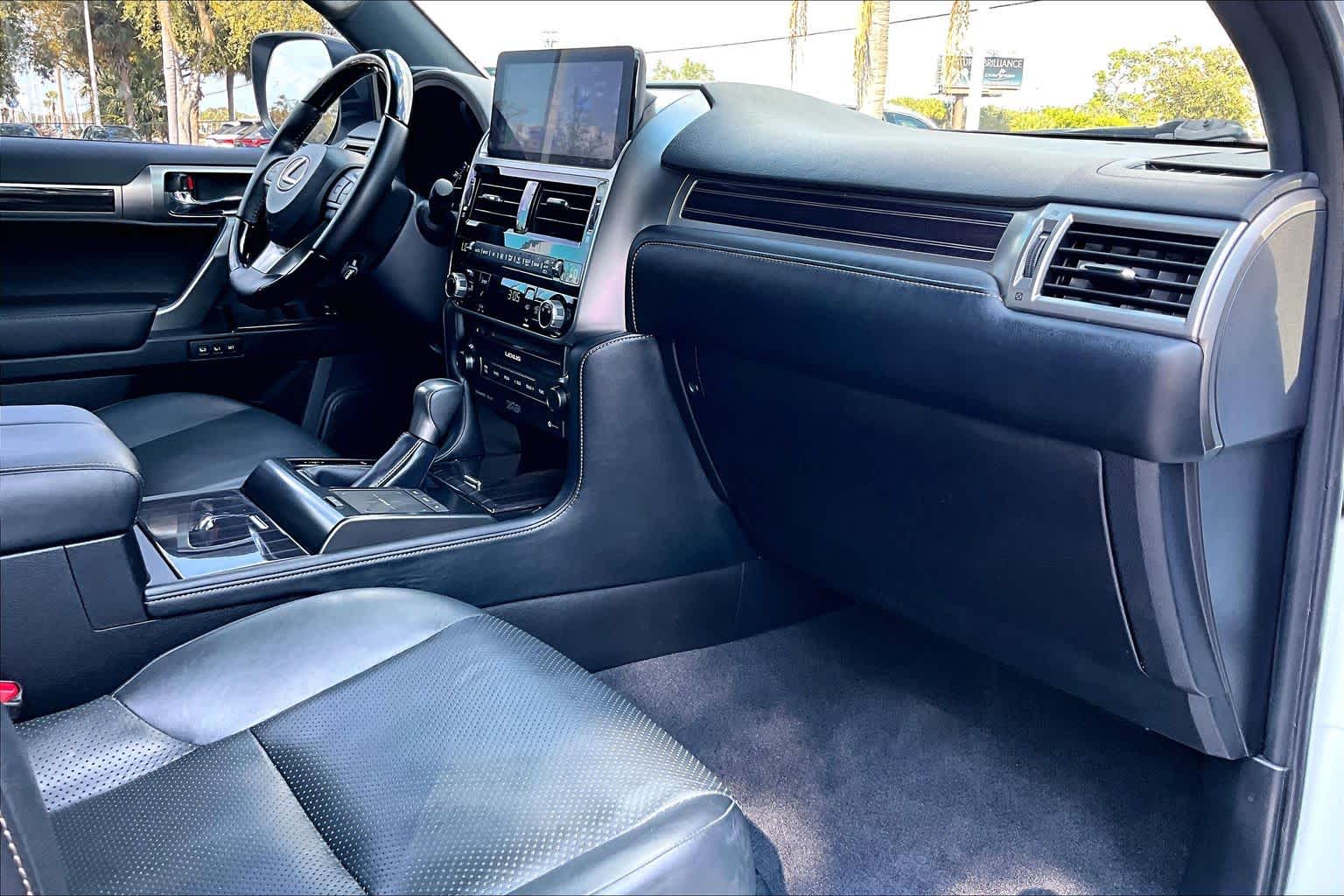 2023 Lexus GX LUXURY - Photo 18