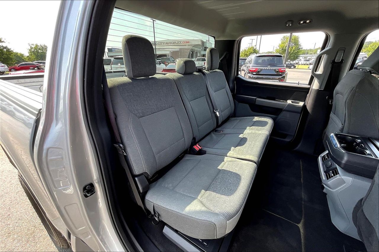 2024 Ford F-150 XLT photo 23