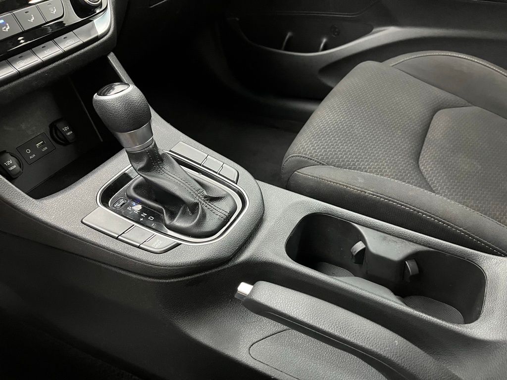 2019 Hyundai Elantra GT photo 21