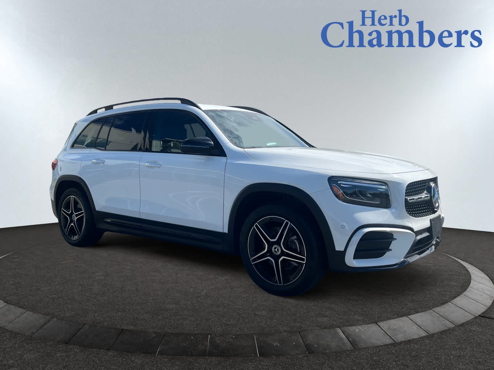2025 Mercedes-Benz GLB Base