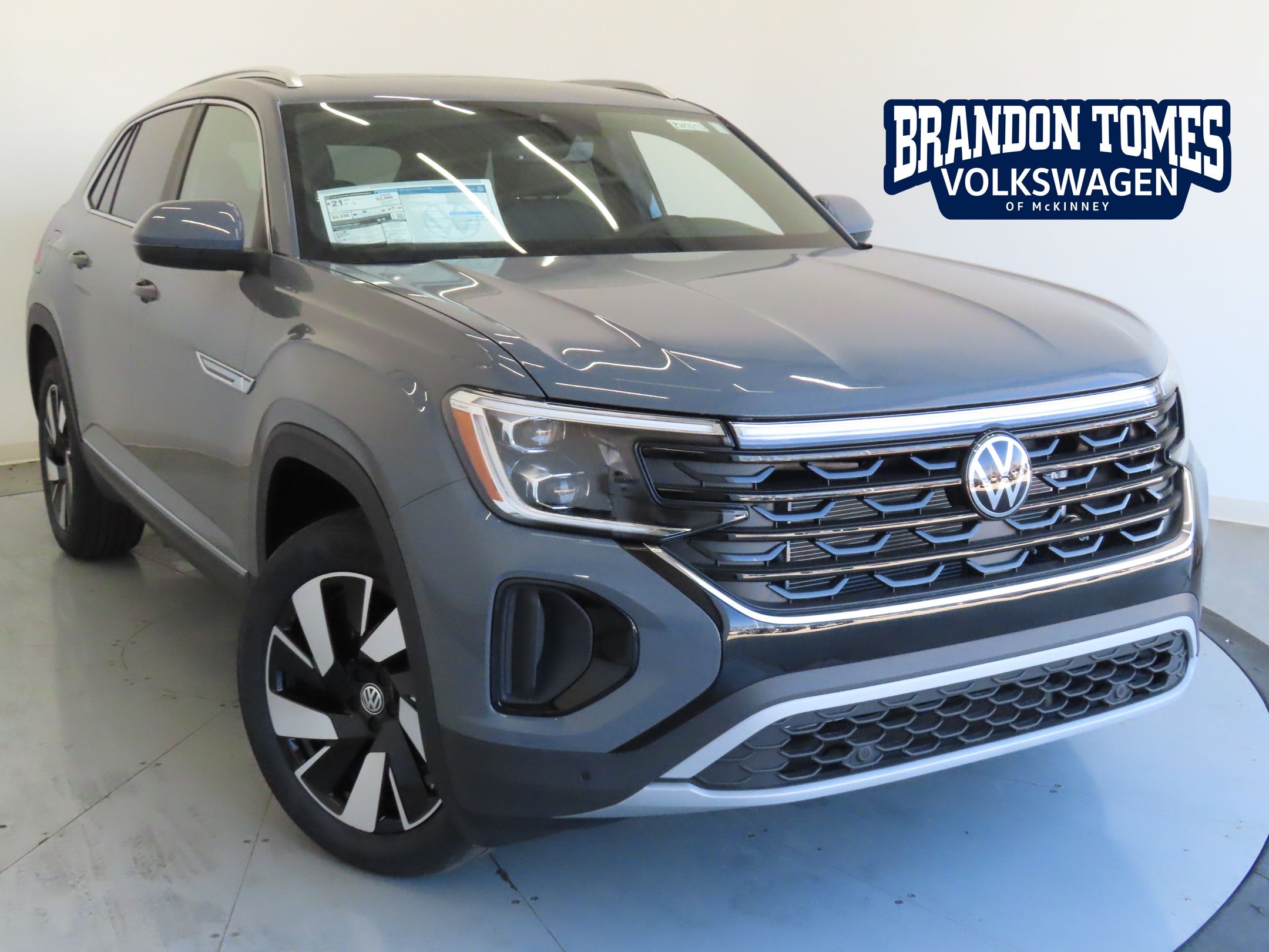 2025 Volkswagen Atlas Cross Sport SEL's photo