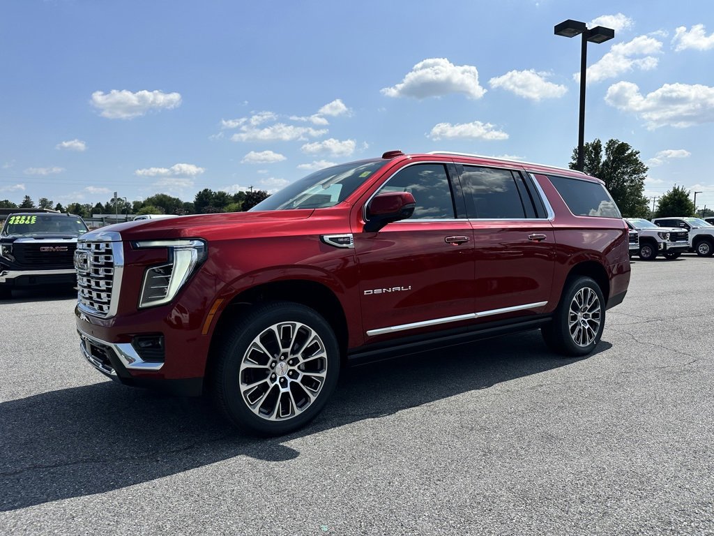 2025 Gmc Yukon XL Denali photo 2
