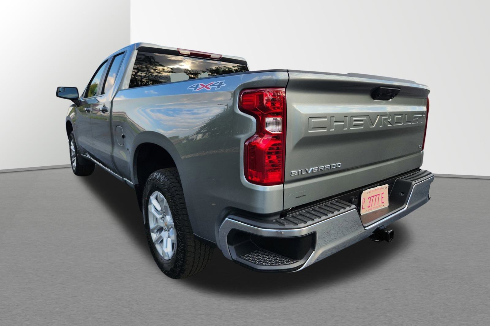 2026 Chevrolet Silverado 1500 LT photo 4
