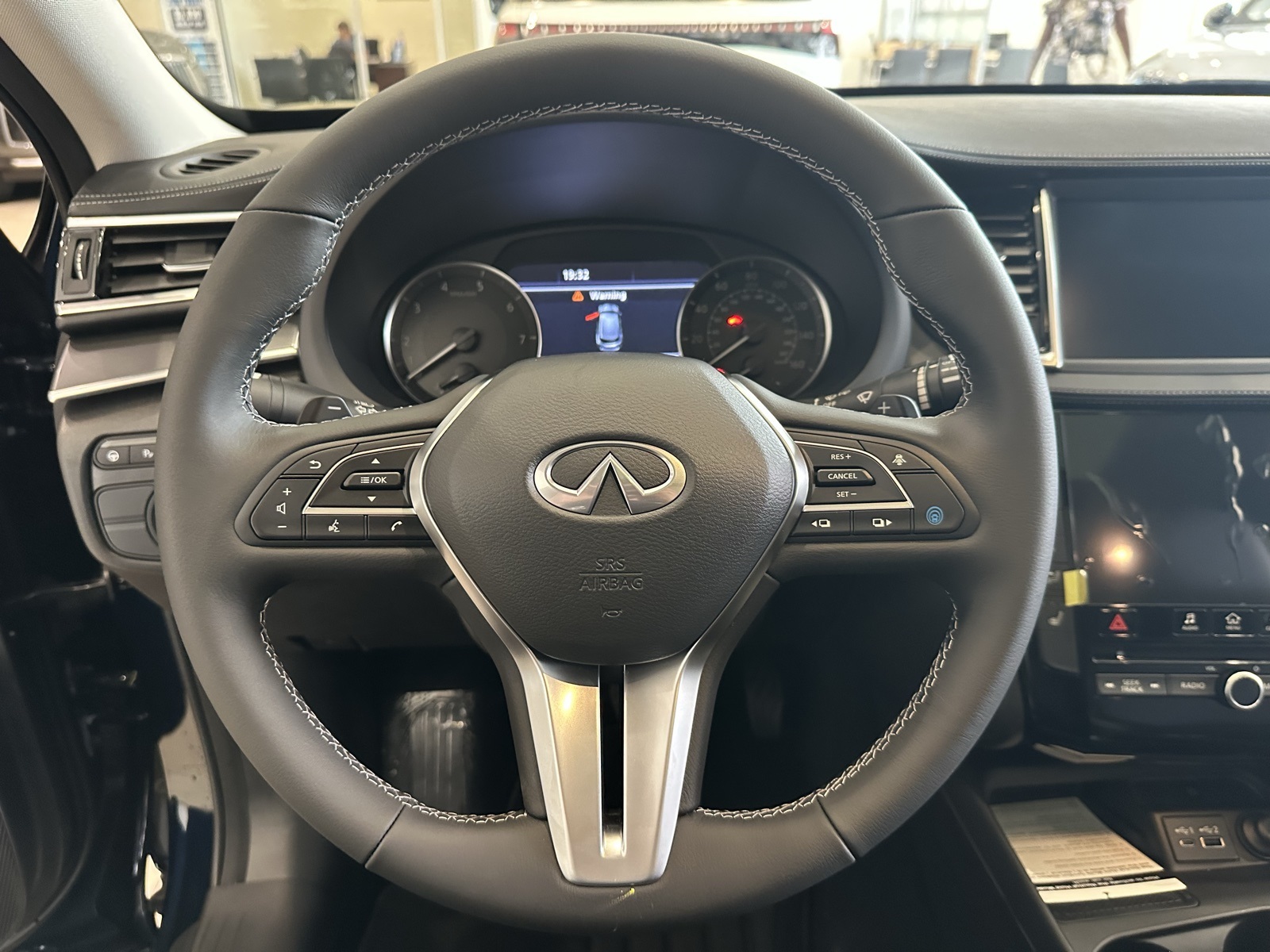 2025 Infiniti QX50 Luxe AWD photo 15