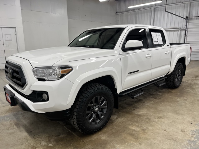 2023 Toyota Tacoma SR5 photo 3