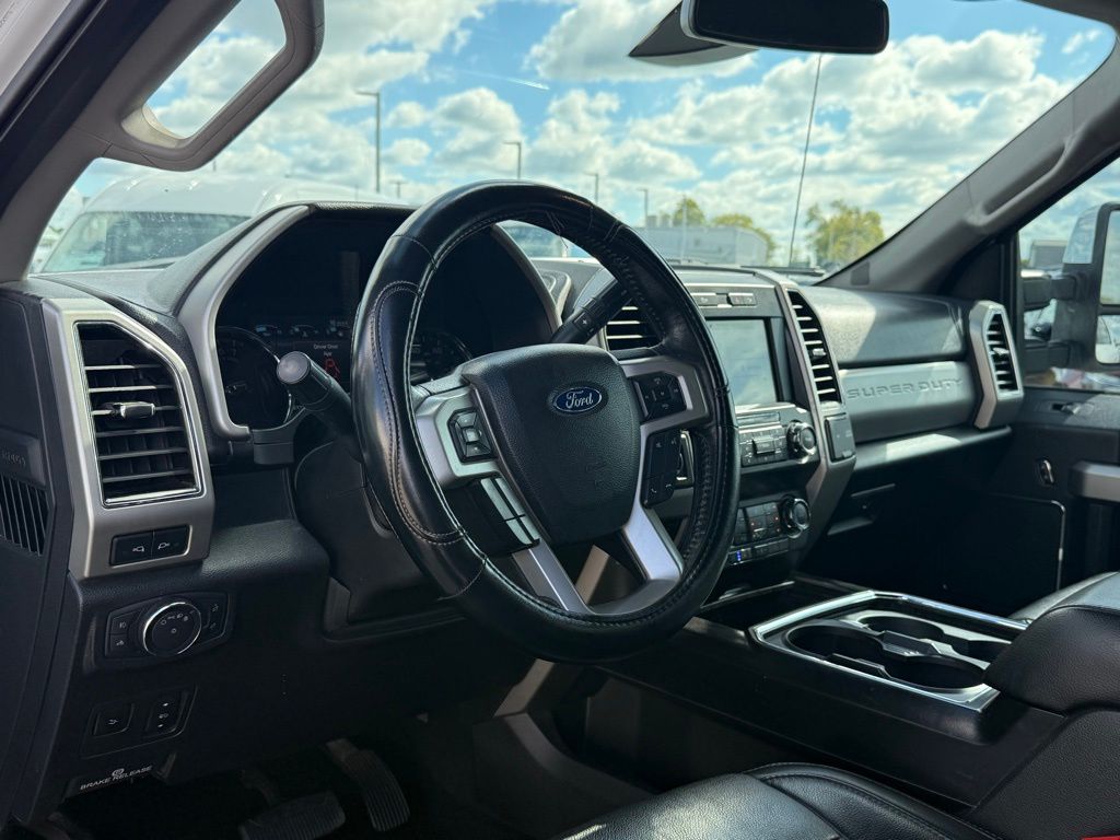 2019 Ford F-250 Lariat photo 3
