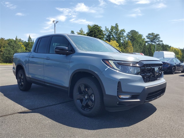 2025 Honda Ridgeline Black Edition photo 2