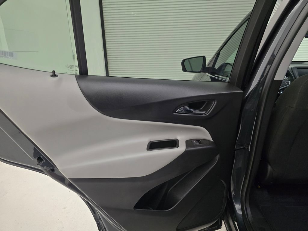 2023 Chevrolet Equinox LT photo 34