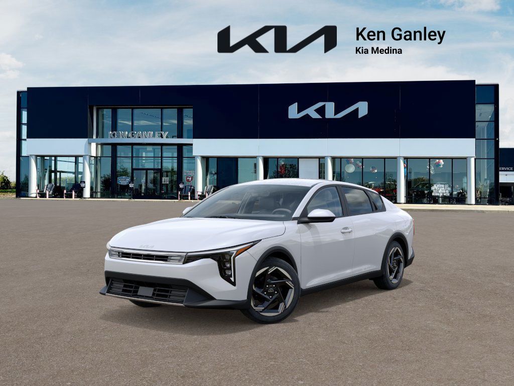2025 Kia K4 EX's photo