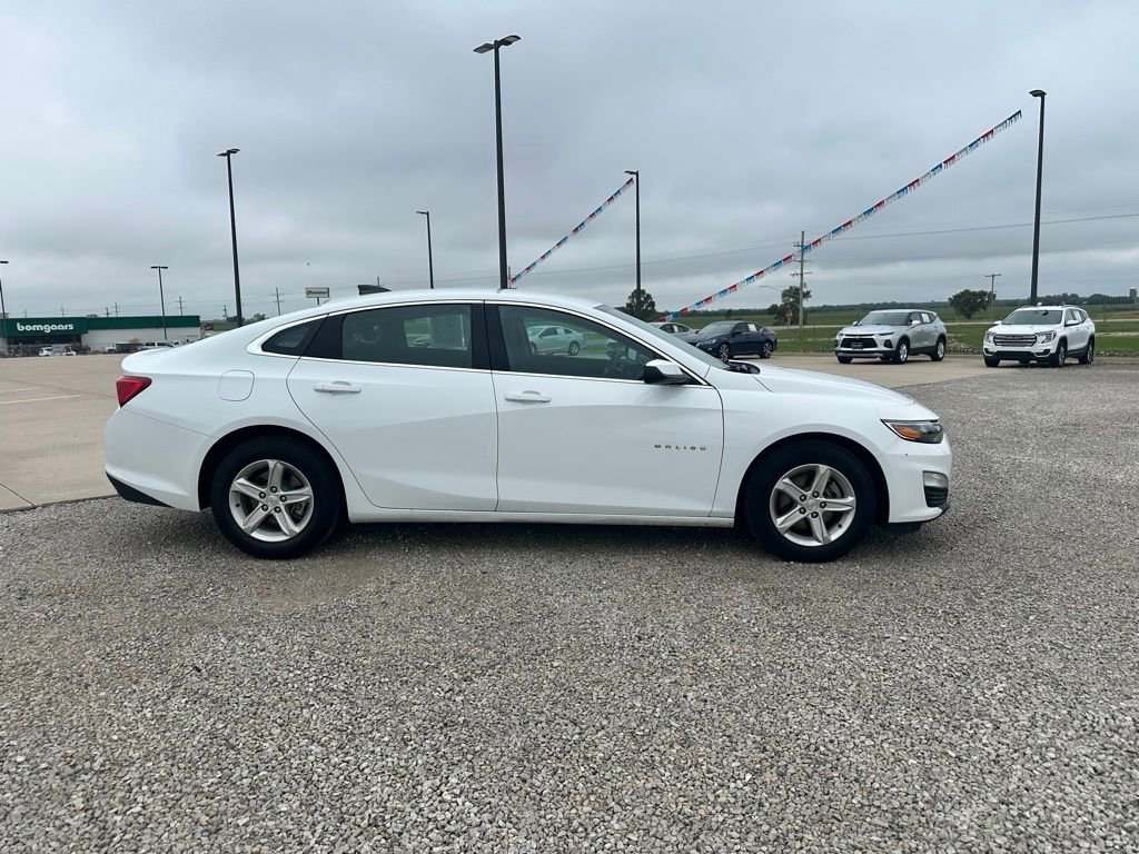 Used 2023 Chevrolet Malibu 1FL with VIN 1G1ZC5ST8PF194876 for sale in Hillsboro, KS