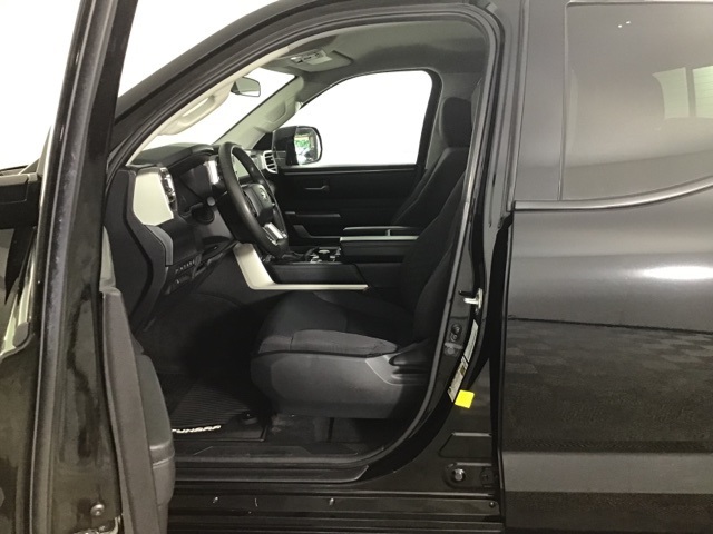 2022 Toyota Tundra SR5 photo 9