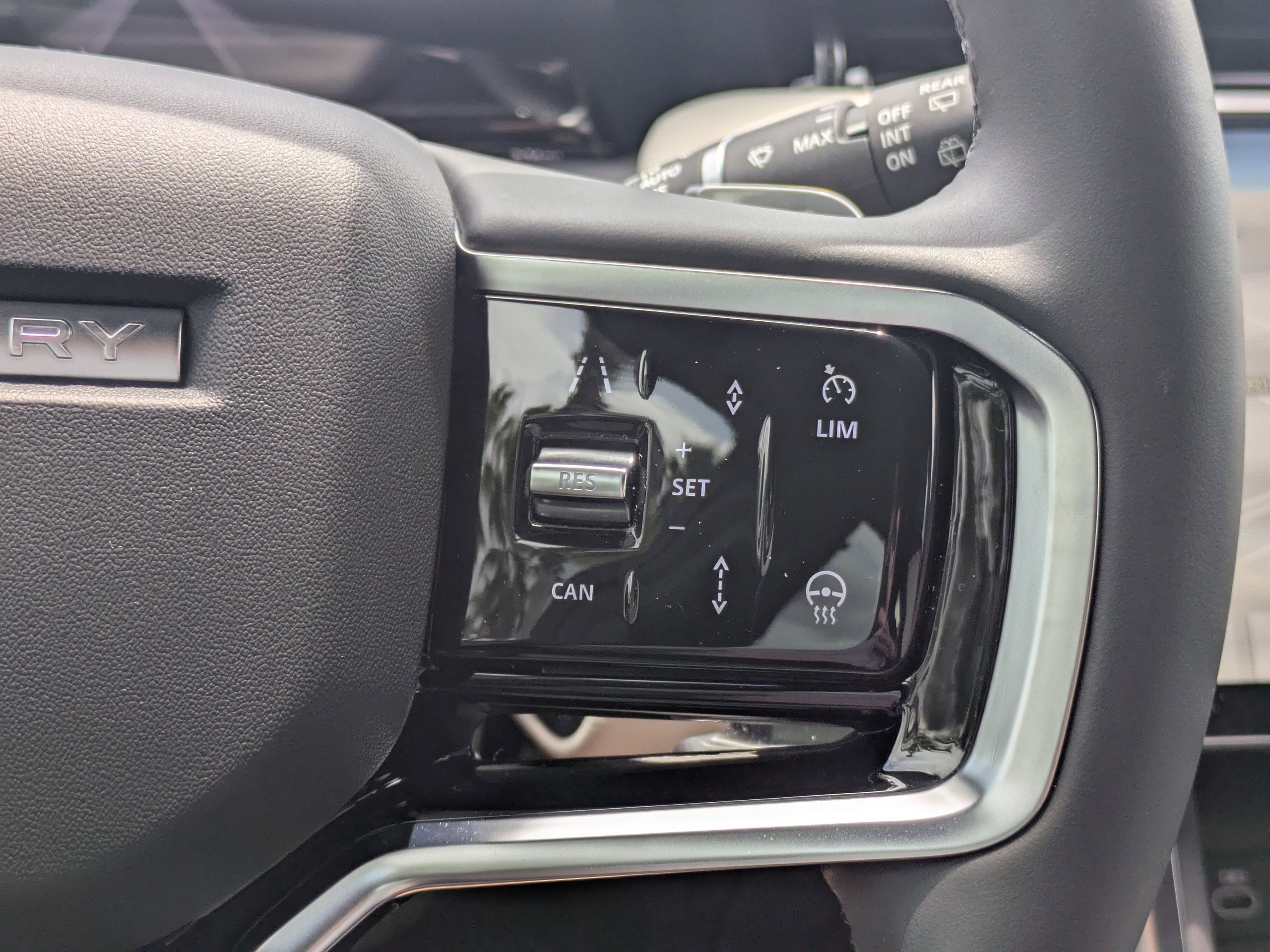 2024 Land Rover Discovery Sport Dynamic SE photo 20