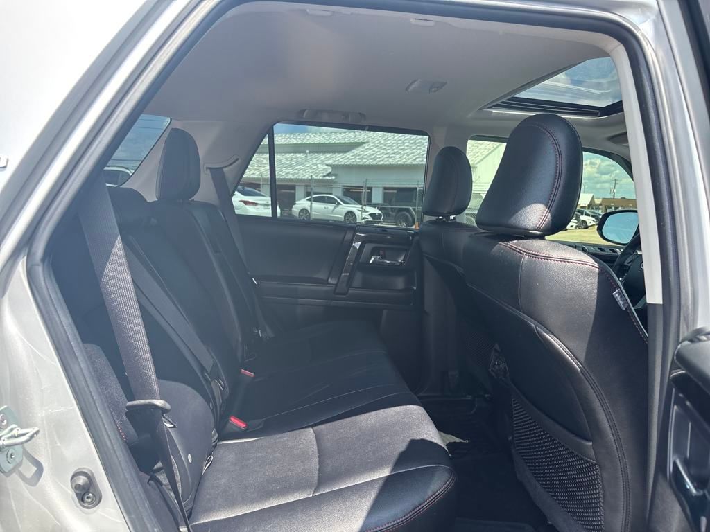2023 Toyota 4Runner TRD Off-Road Premium photo 4