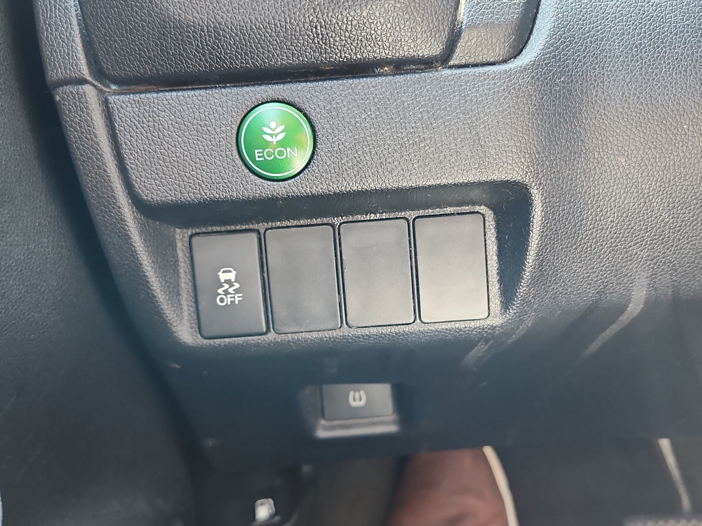 2016 Honda Fit LX photo 17