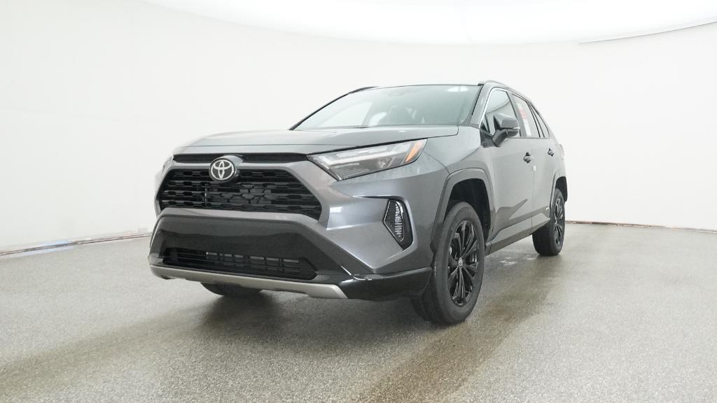 2025 Toyota RAV4 Hybrid SE photo 3
