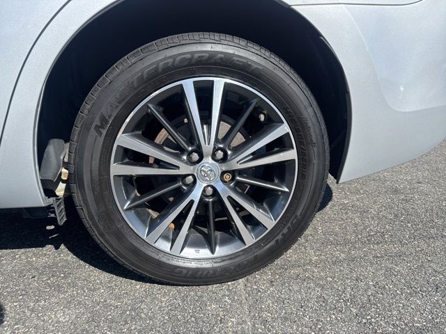 2016 Toyota Corolla L photo 26