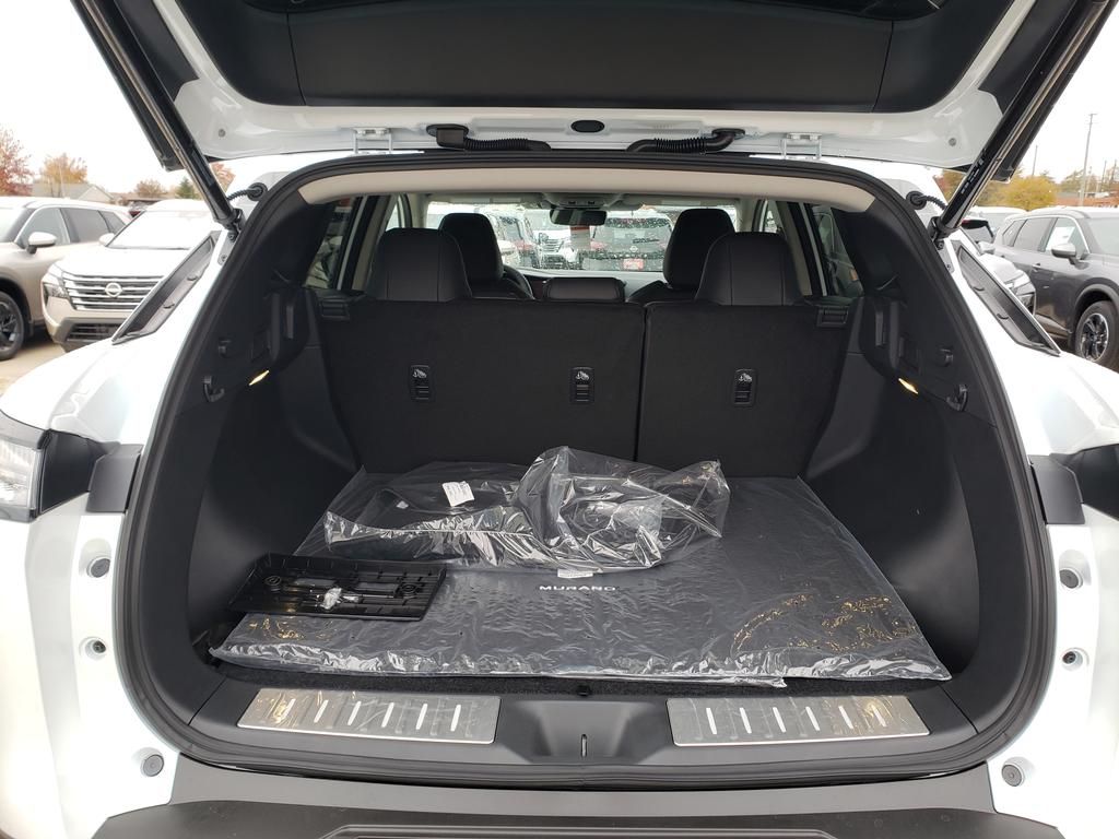 2026 Nissan Murano SL photo 3