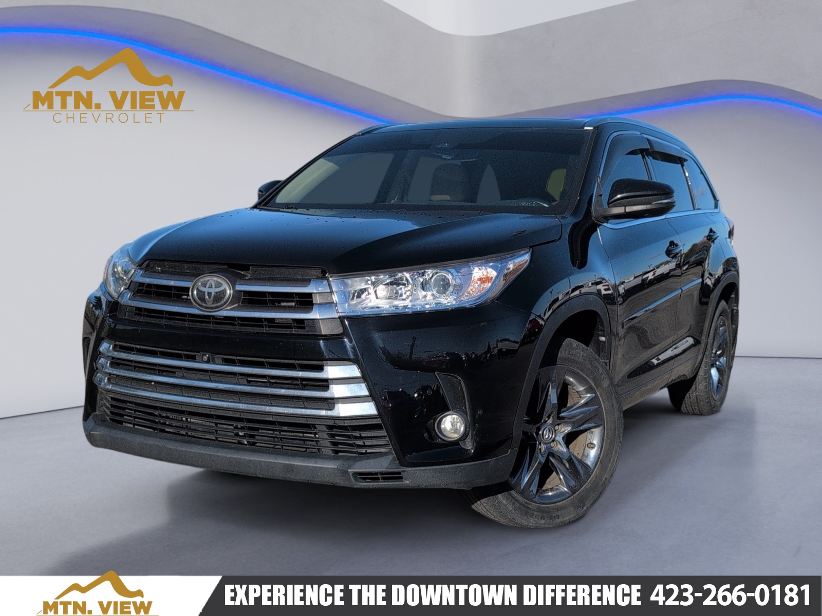 2017 Toyota Highlander Limited Platinum's photo