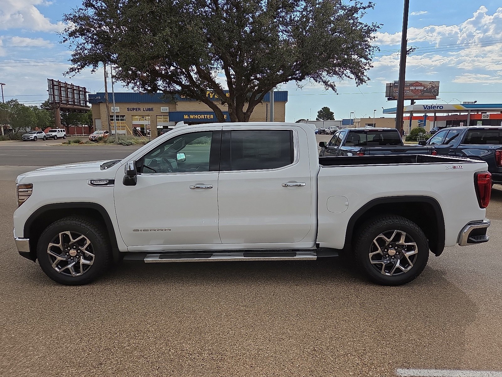 2026 Gmc Sierra 1500 SLT photo 2