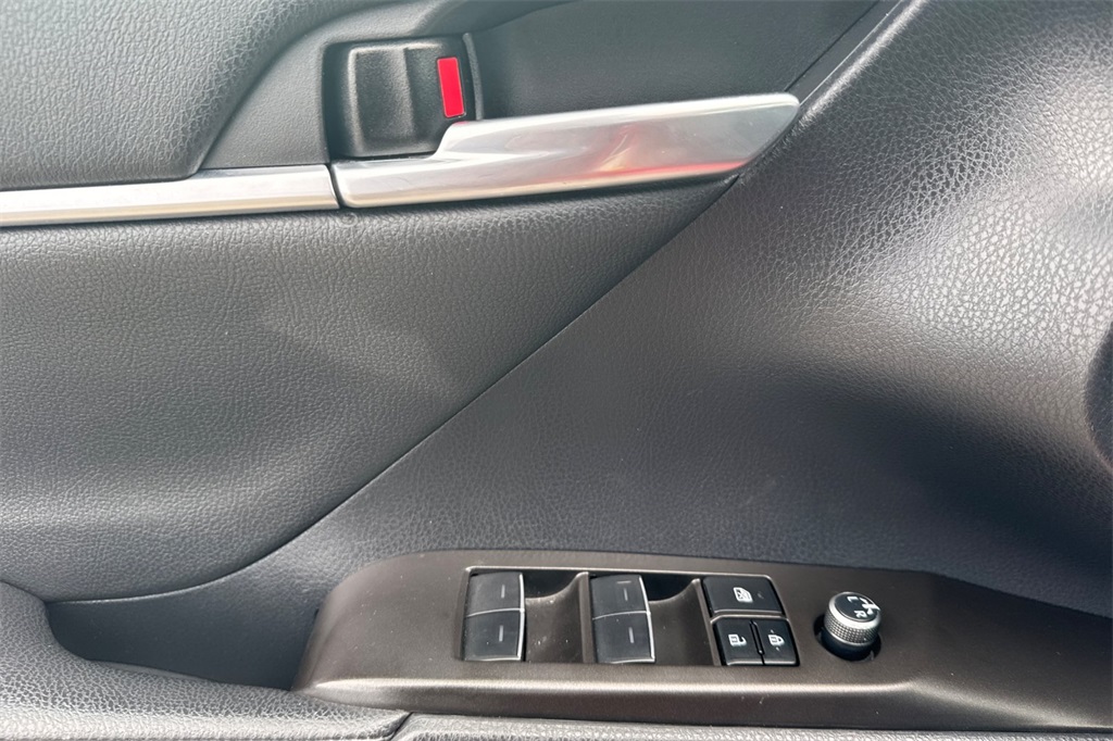2023 Toyota Camry XSE photo 12