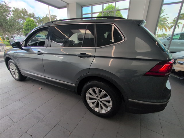 2018 Volkswagen Tiguan SEL photo 9