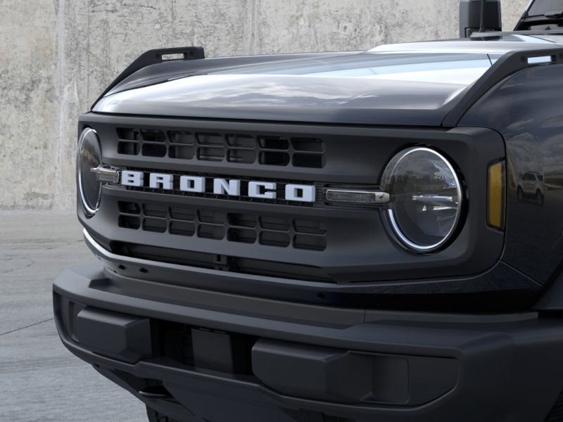 2025 Ford Bronco Base photo 12