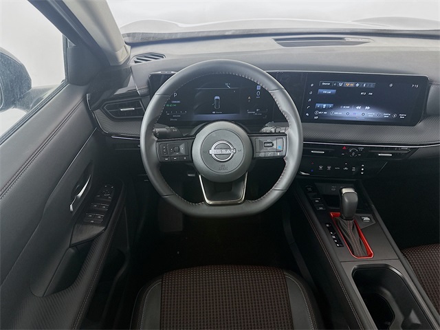 2025 Nissan Kicks SR photo 19