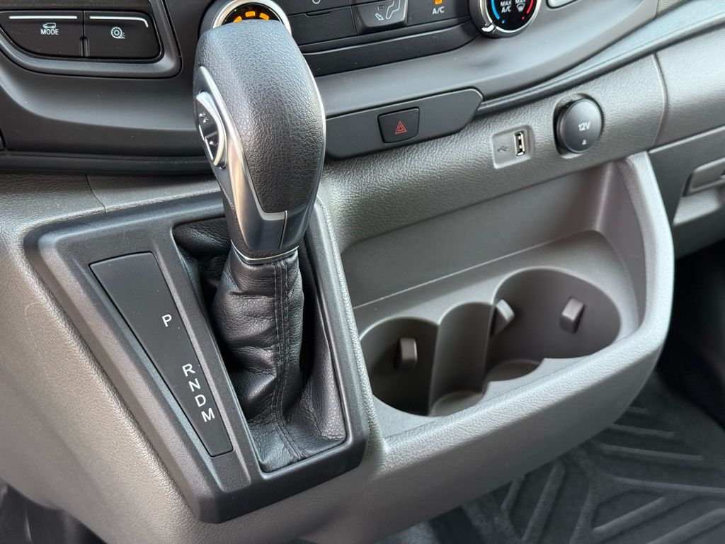 2025 Ford Transit photo 8